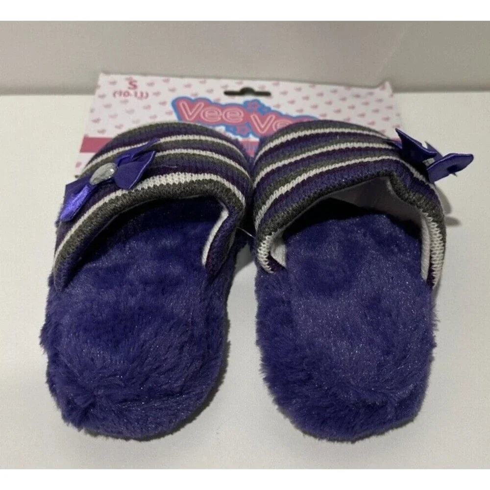 Vee Vee girl's small size 10-11 slip on purple striped slippers with bow